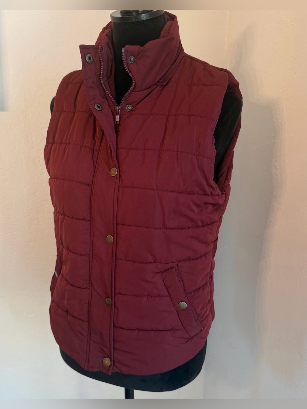 Womens Quilted Puffer Vest - Burgundy (Size L)